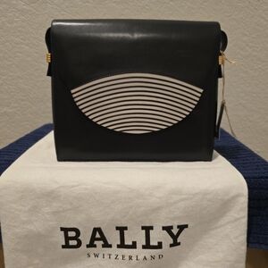Vintsge Bally Black and White Crossbody Bag